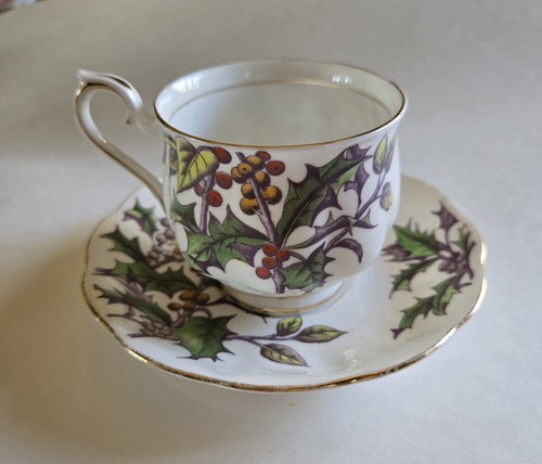 Royal albert holly bone china - albert,
